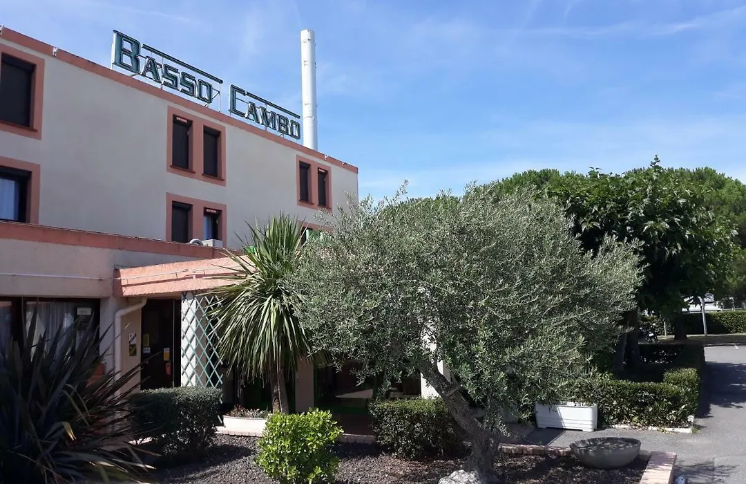Metrhotel Basso Cambo-1